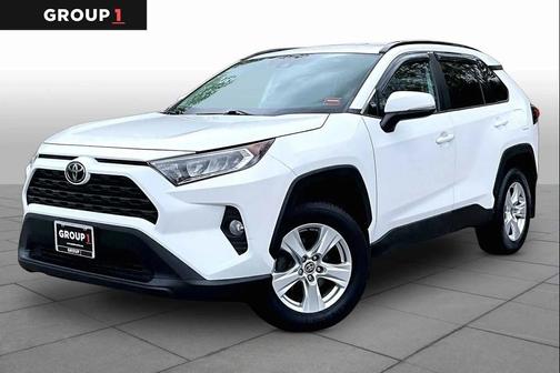 Super White 2021 Toyota RAV4 XLE