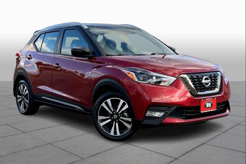 2019 Nissan Kicks SR