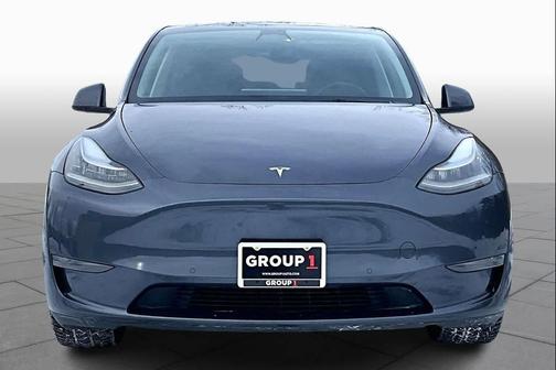 2022 Tesla Model Y Long Range Dual Motor All-Wheel Drive