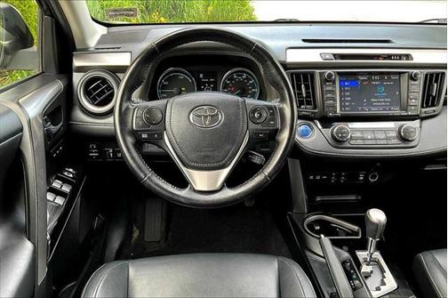 2017 Toyota RAV4 Hybrid Limited