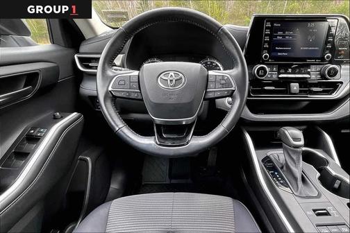 Celestial Silver Metallic 2021 Toyota Highlander LE