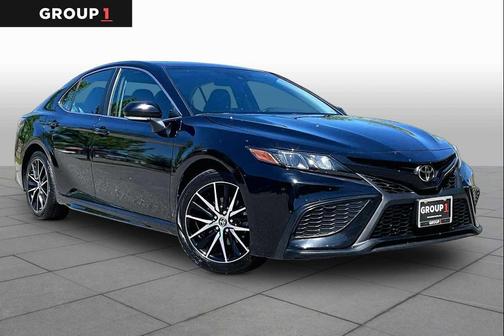 Midnight Black Metallic 2024 Toyota Camry SE