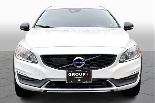 2016 Volvo V60 Cross Country T5