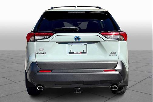 2019 Toyota RAV4 Hybrid XLE