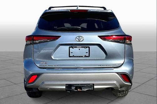 2023 Toyota Highlander Platinum