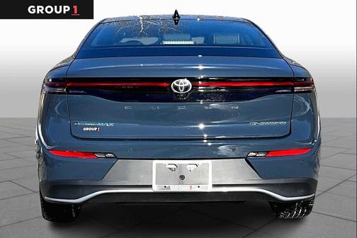 2025 Toyota Crown Platinum