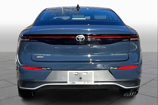 2025 Toyota Crown Platinum