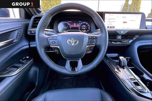 2025 Toyota Crown Platinum