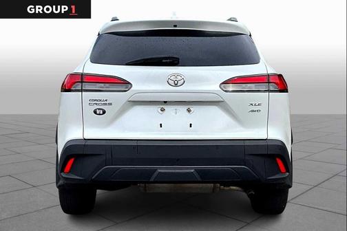 2024 Toyota Corolla Cross XLE