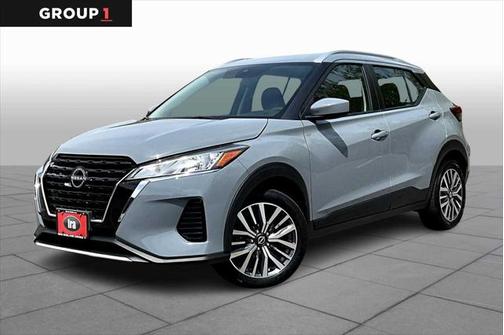 2022 Nissan Kicks SV