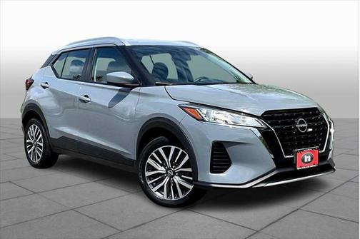 2022 Nissan Kicks SV