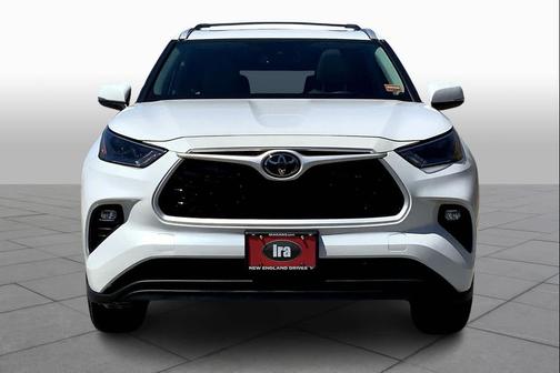 Wind Chill Pearl 2023 Toyota Highlander XLE