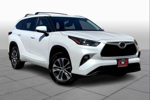 Wind Chill Pearl 2023 Toyota Highlander XLE