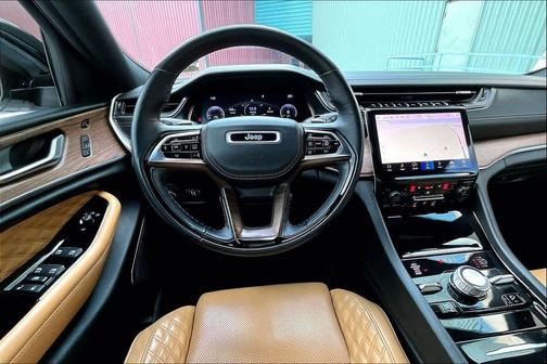 2022 Jeep Grand Cherokee L Summit