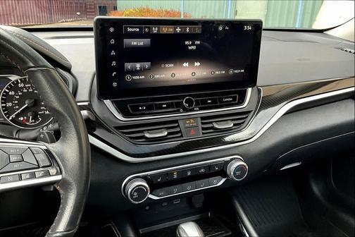 2023 Nissan Altima SR Intelligent AWD