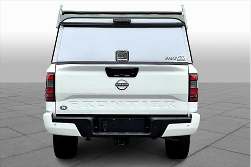 2023 Nissan Frontier SV