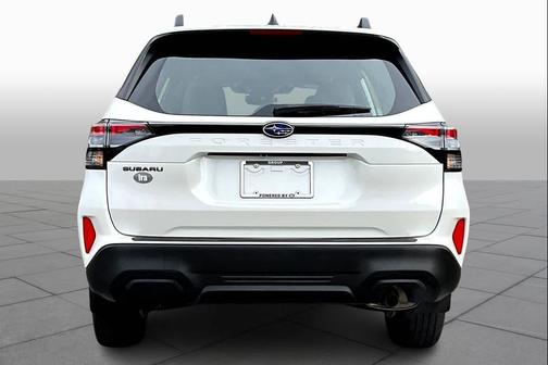 2025 Subaru Forester Base