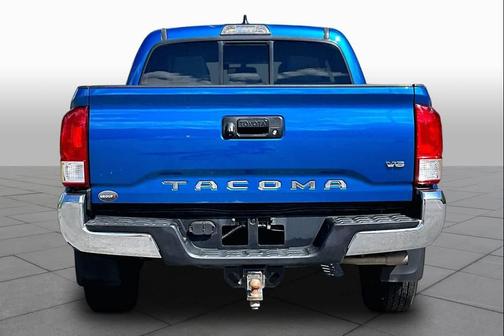 Blazing Blue Pearl 2017 Toyota Tacoma SR5