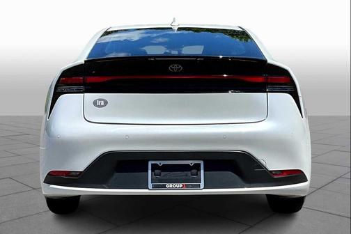 2023 Toyota Prius LE