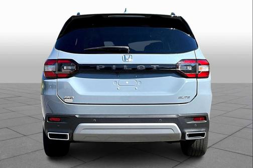 2023 Honda Pilot AWD Elite