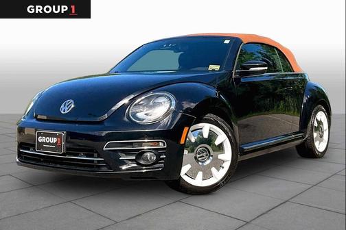 Deep Black Pearl/Brown Roof 2019 Volkswagen Beetle 2.0T SE