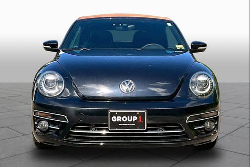 Deep Black Pearl/Brown Roof 2019 Volkswagen Beetle 2.0T SE