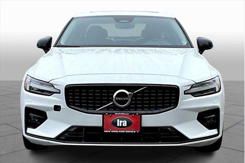 2024 Volvo S60 B5 Core Dark Theme