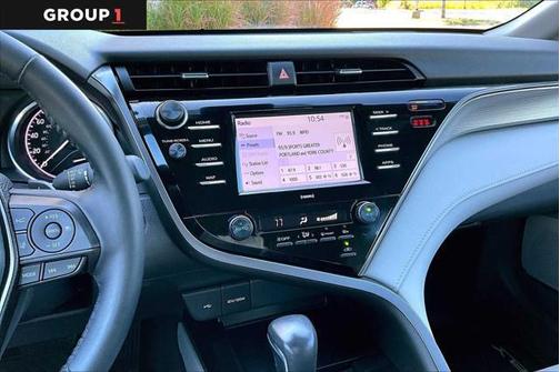 2020 Toyota Camry SE