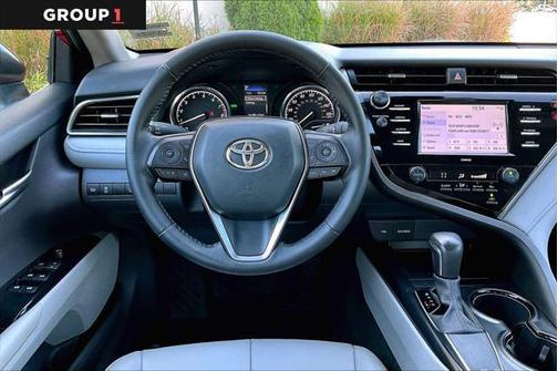 2020 Toyota Camry SE