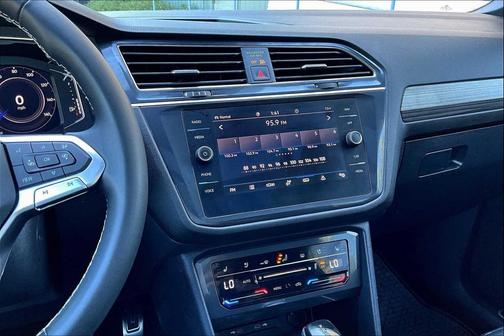 2023 Volkswagen Tiguan 2.0T SEL R-Line 4MOTION
