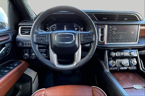 White Frost Tricoat 2023 GMC Yukon Denali Ultimate