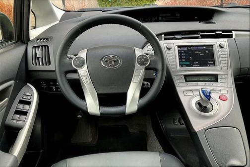 2012 Toyota Prius Plug-in Advanced