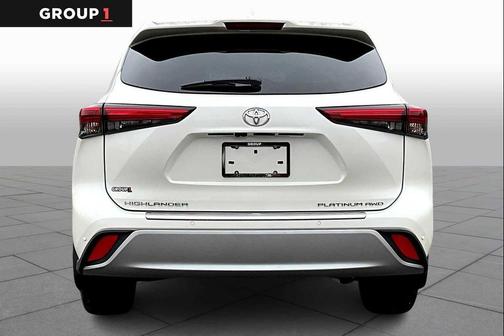 Blizzard Pearl 2021 Toyota Highlander Platinum