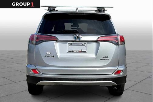 2018 Toyota RAV4 Hybrid XLE