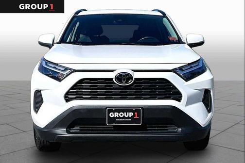 Ice Cap 2024 Toyota RAV4 XLE