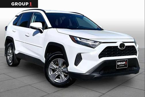 Ice Cap 2024 Toyota RAV4 XLE