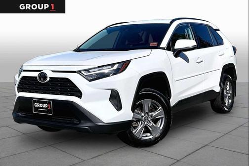 Ice Cap 2024 Toyota RAV4 XLE