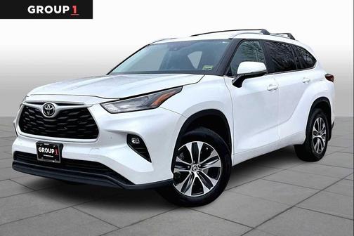 Wind Chill Pearl 2023 Toyota Highlander XLE