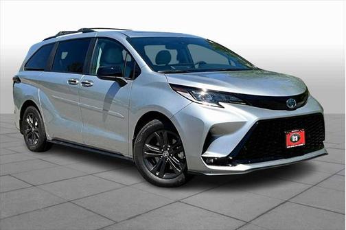 2025 Toyota Sienna XSE 7 Passenger