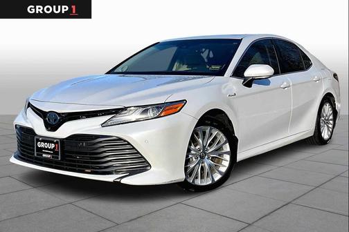 2018 Toyota Camry Hybrid XLE