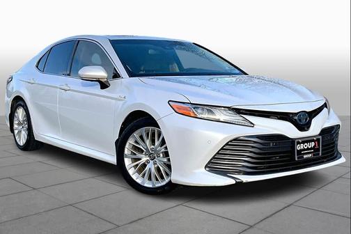 2018 Toyota Camry Hybrid XLE