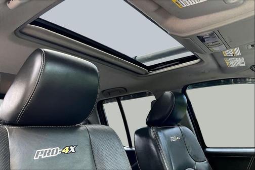 Glacier White 2016 Nissan Frontier PRO-4X