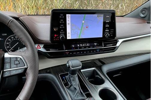 2024 Toyota Sienna Platinum
