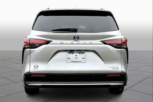 2024 Toyota Sienna Platinum