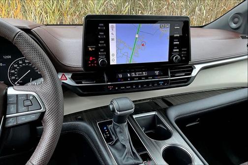 2024 Toyota Sienna Platinum