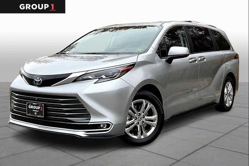 2024 Toyota Sienna Platinum