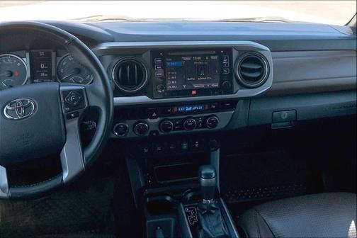 2017 Toyota Tacoma Limited