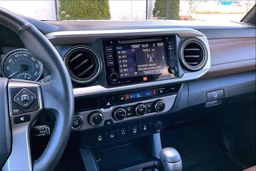 2017 Toyota Tacoma Limited