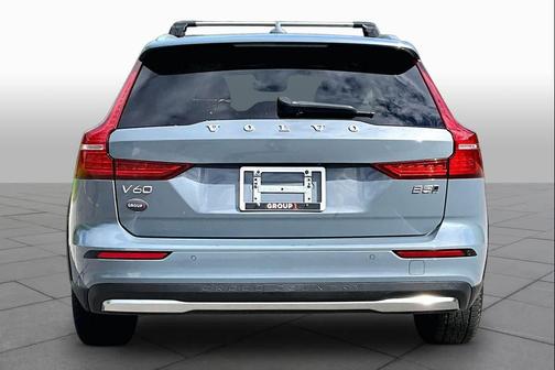 Thunder Grey Metallic 2023 Volvo V60 Cross Country B5 Plus
