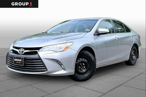 Celestial Silver Metallic 2015 Toyota Camry LE